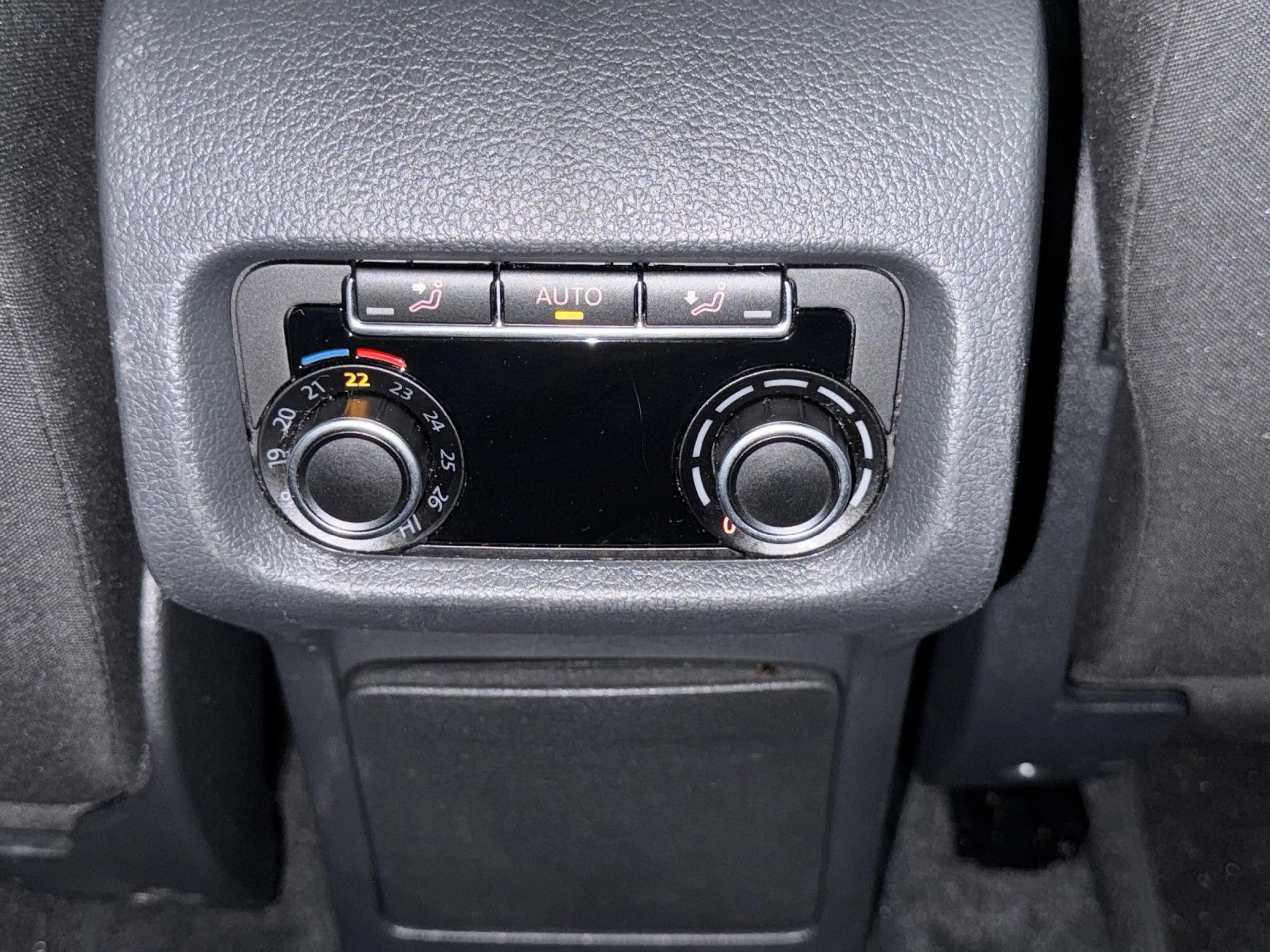 SEAT Alhambra Style*App-Connect*AHK*7-Sitzer* — photo 14