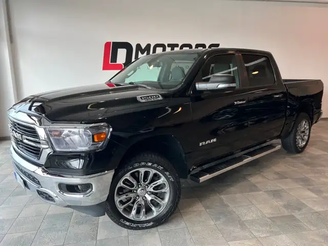 Dodge RAM 1500 5.7 V8 HEMI CREW CAB BIGHORN "NO IVA"