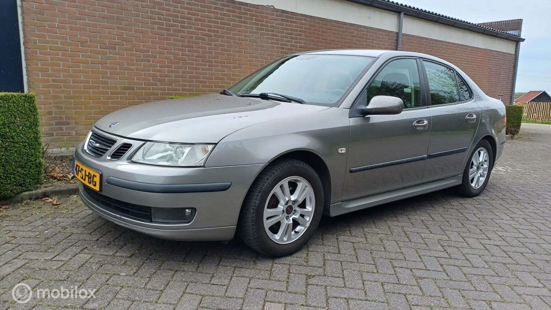Saab 9-3 Sport Sedan 1.8 Linear Сірий - 1