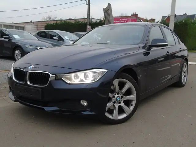 BMW 318 dA *Ohboek*Navigatie*Keyless Go*AUTOMAAT *EURO 5b