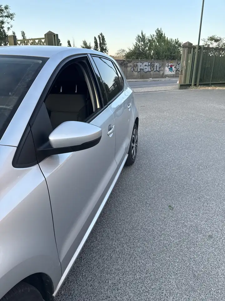 Volkswagen Polo Citadine 5 portes — photo 7