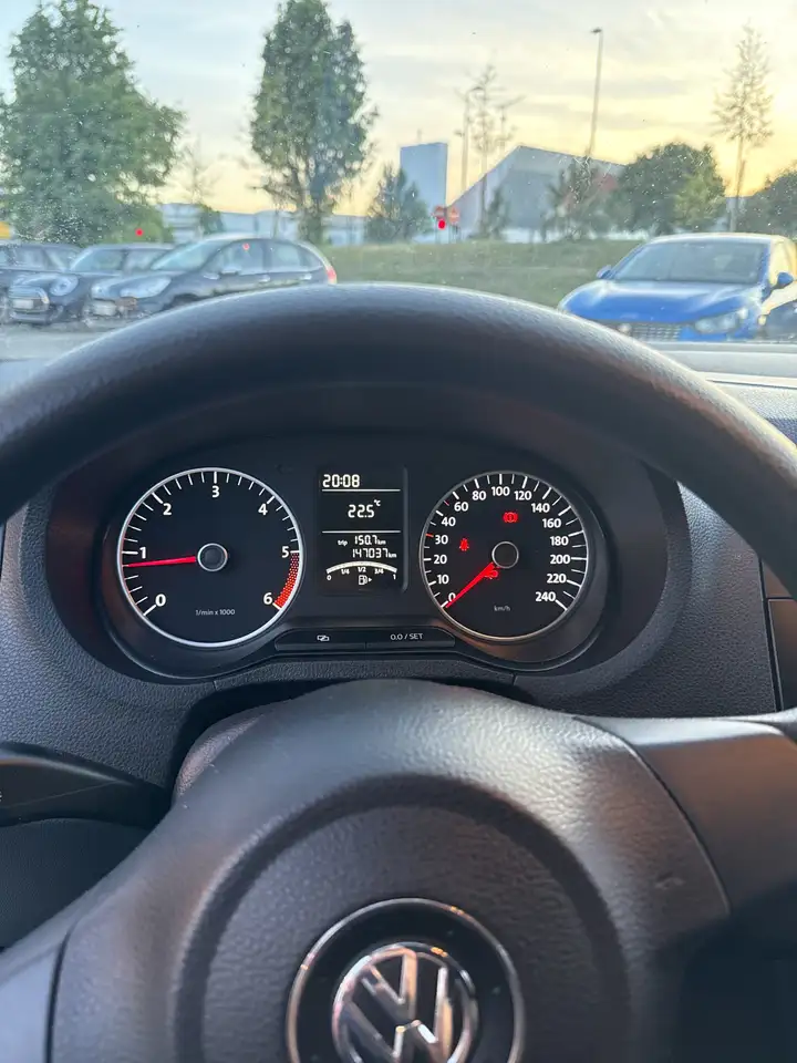 Volkswagen Polo Citadine 5 portes — photo 17