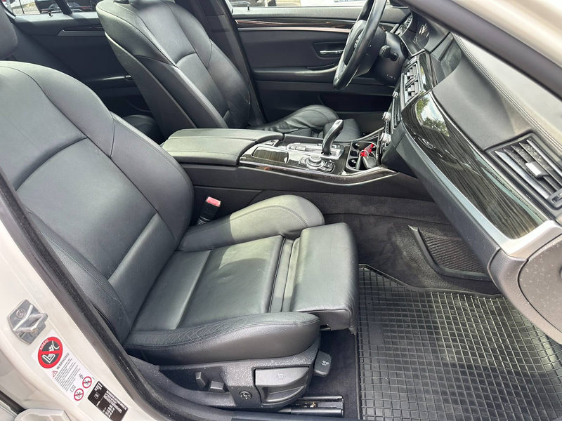 BMW 525 525 d Sport-Paket M / M-Technic *AUTOMATIK*PANORAMA*LEDER* — photo 11