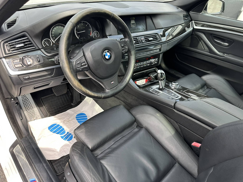 BMW 525 525 d Sport-Paket M / M-Technic *AUTOMATIK*PANORAMA*LEDER* — photo 9
