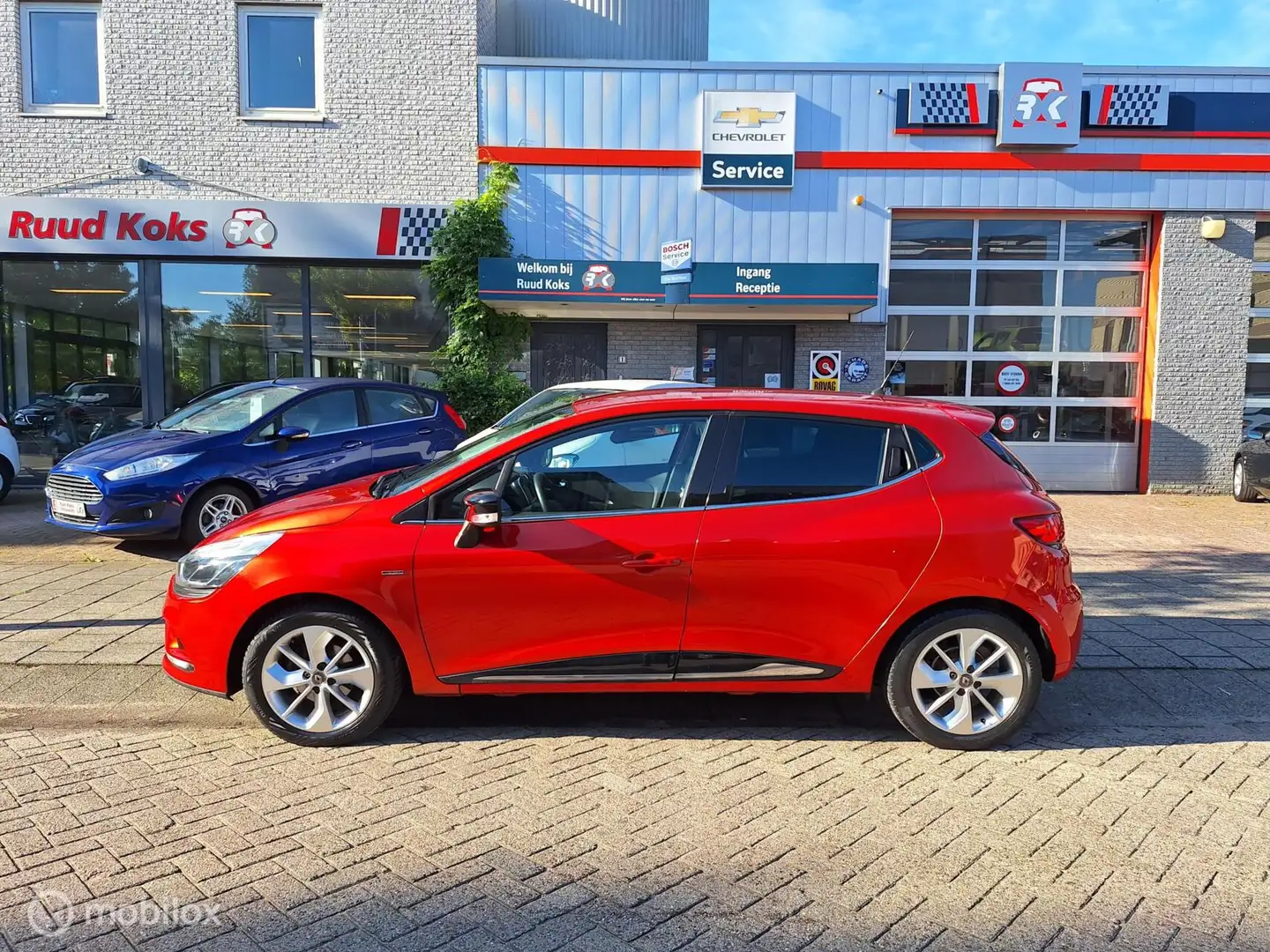 Renault Clio 0.9 TCe LIMITED / 1e Eigenaar / Cruise Control / Rood - 2