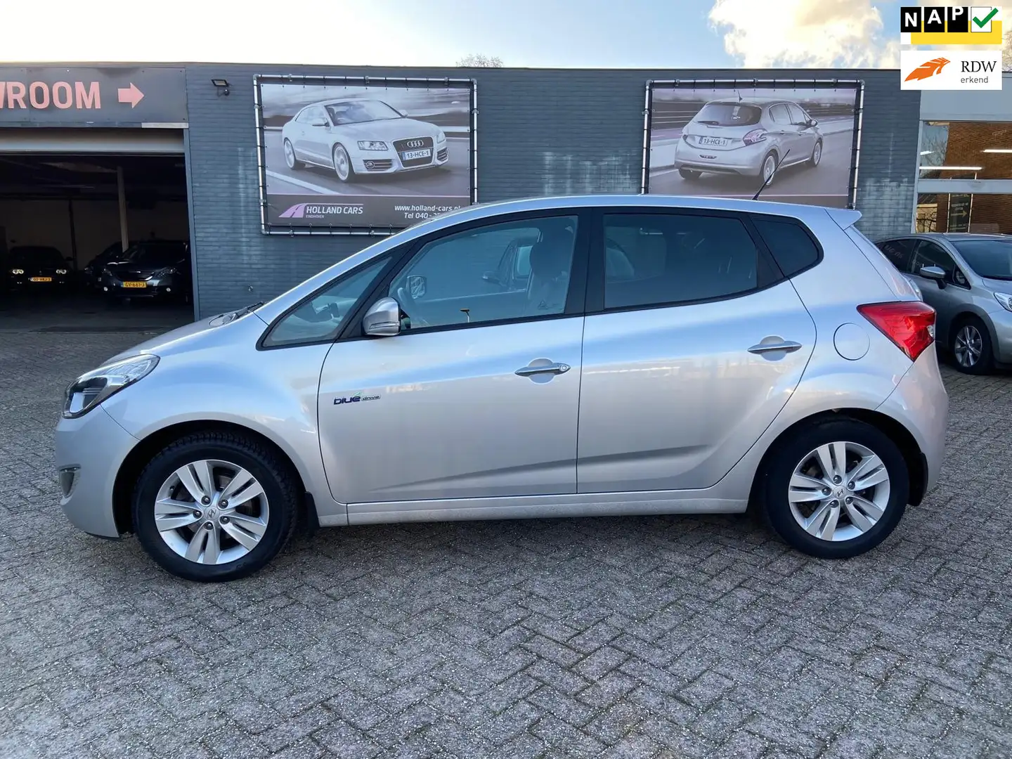 Hyundai iX20 1.4i i-Vision 114.680 Kilometer n.ap - Airco ecc - Grijs - 1