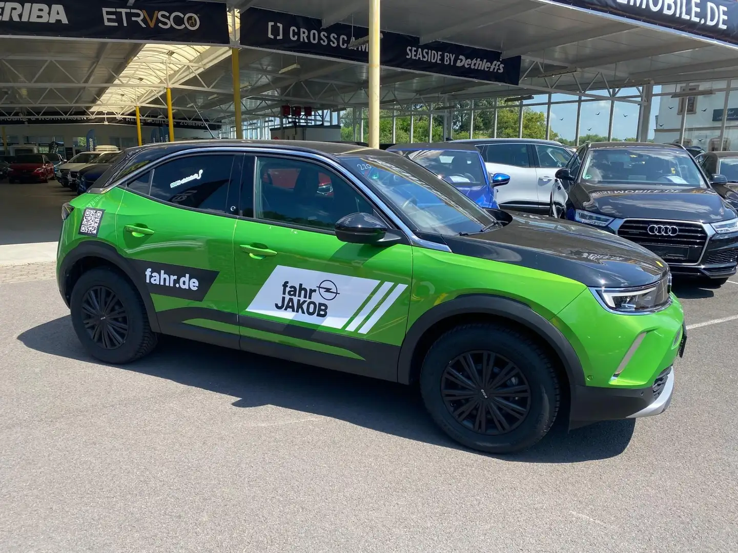 Opel Mokka -e Ultimate Vorführwagen 100 kW (136 PS), Autom... Grün - 2