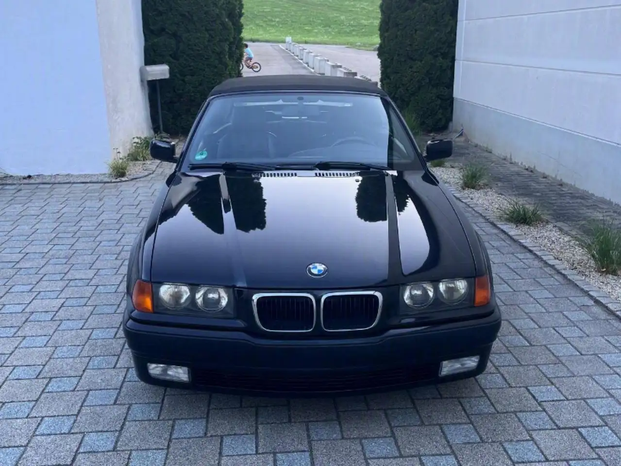 BMW 320i, foto 3