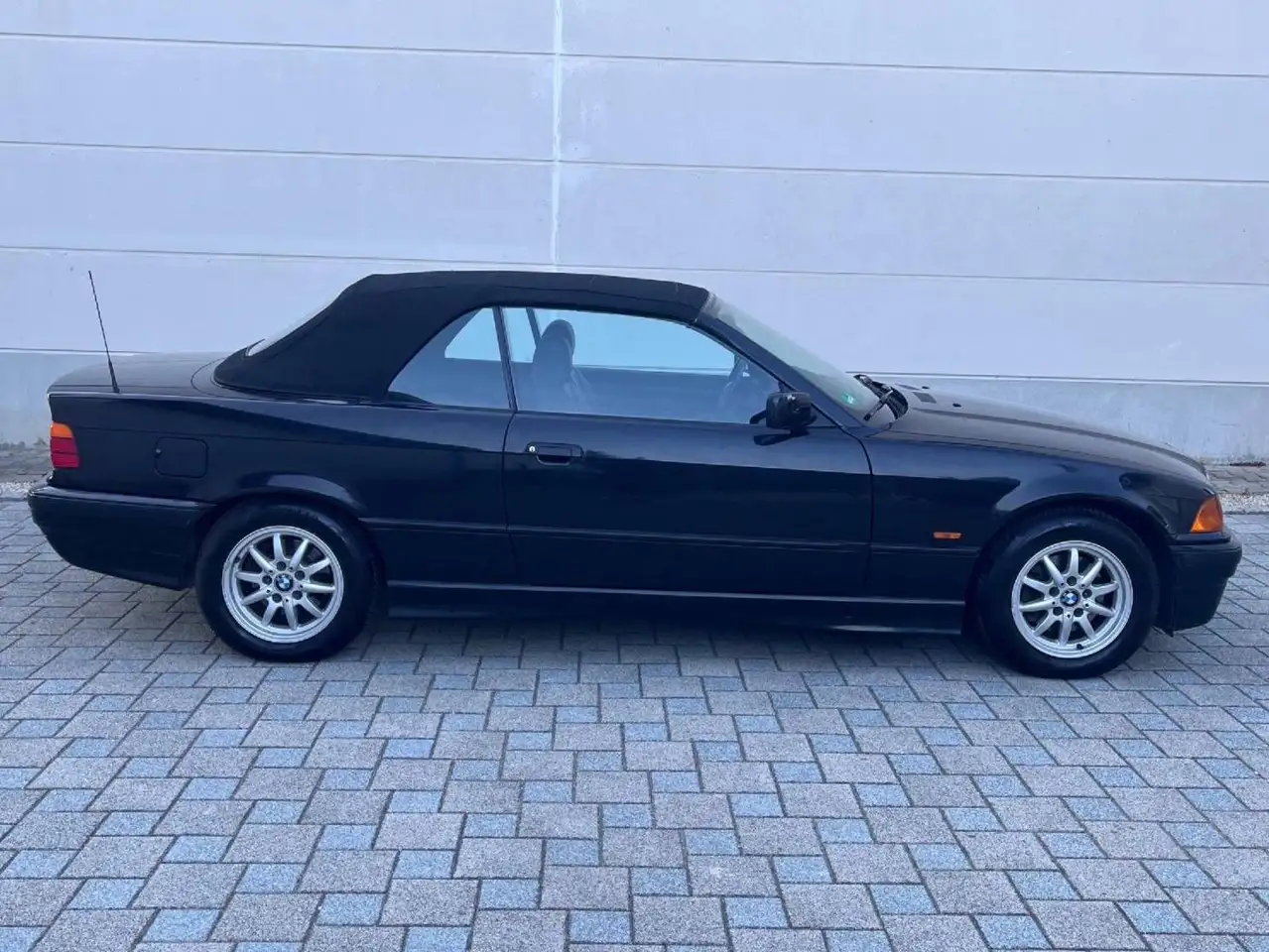 BMW 320i, foto 5