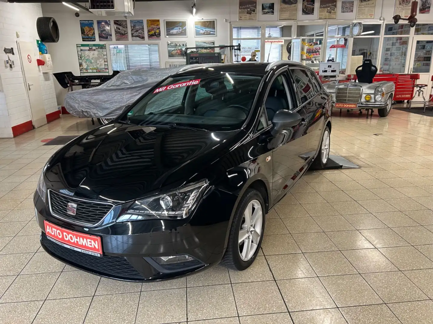 SEAT Ibiza ST Kombi Connect Ersthand Schwarz - 1