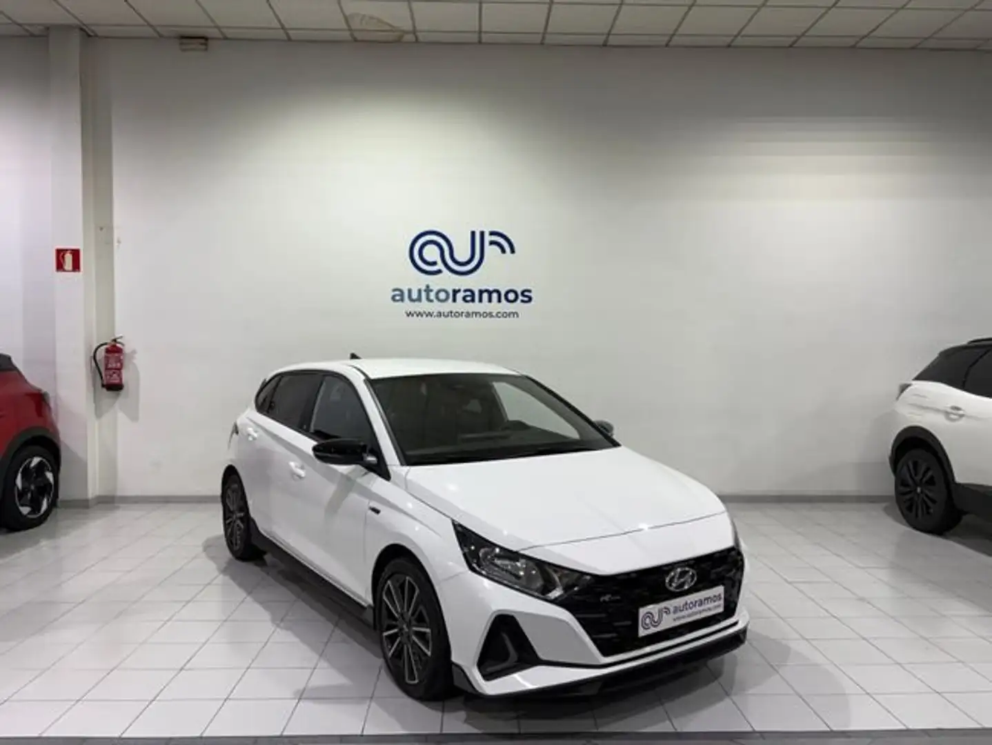 Hyundai i20 1.2 MPI N LINE 30 ANIVERSARIO 84 5P Blanco - 1