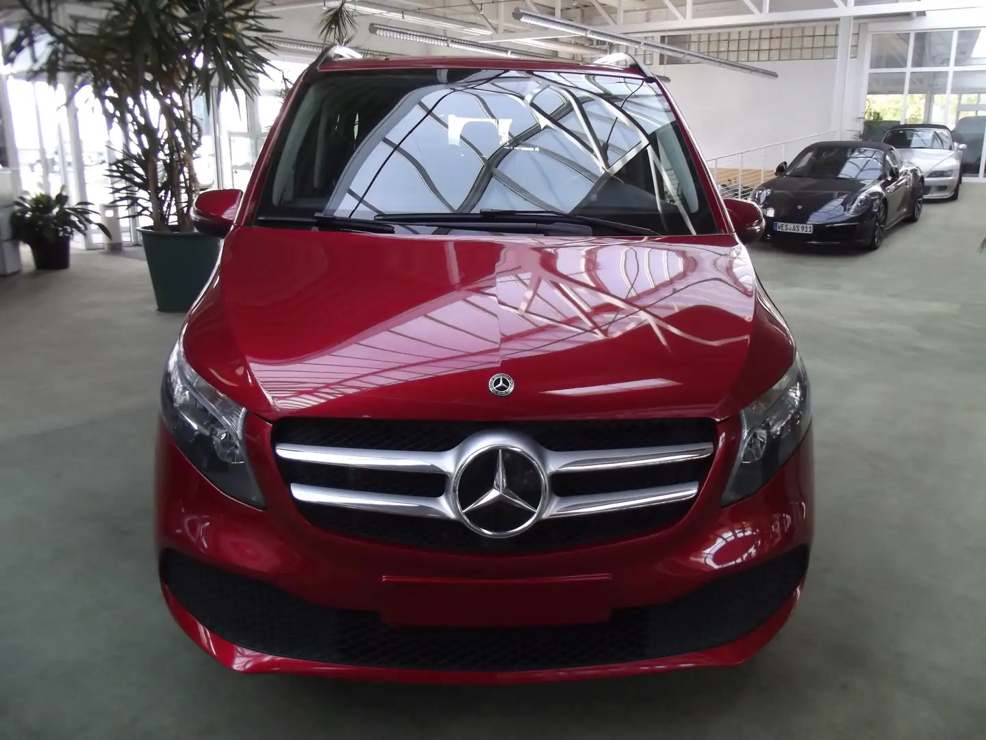 Mercedes-Benz V 220 V 220/250/300 d EDITION 4MATIC kompakt (447.811) Rojo - 1