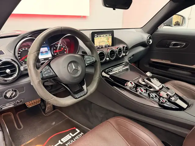 Mercedes-Benz Amg GT view 9
