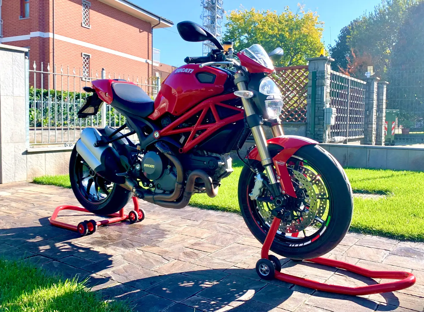 Ducati Monster 1100 Ducati Monster 1100 evo abs dtc Rojo - 1