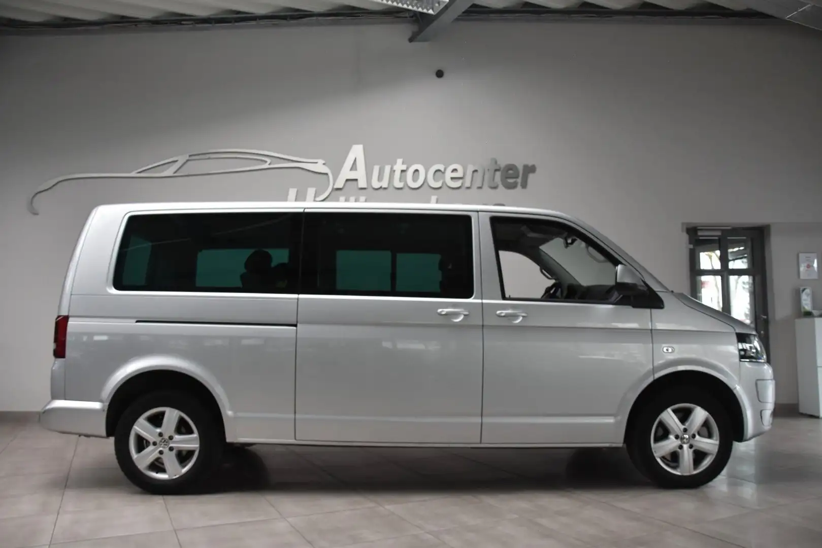 Volkswagen T5 Multivan Lang DSG Navi 1.Hd Tempo PDC Silber - 2
