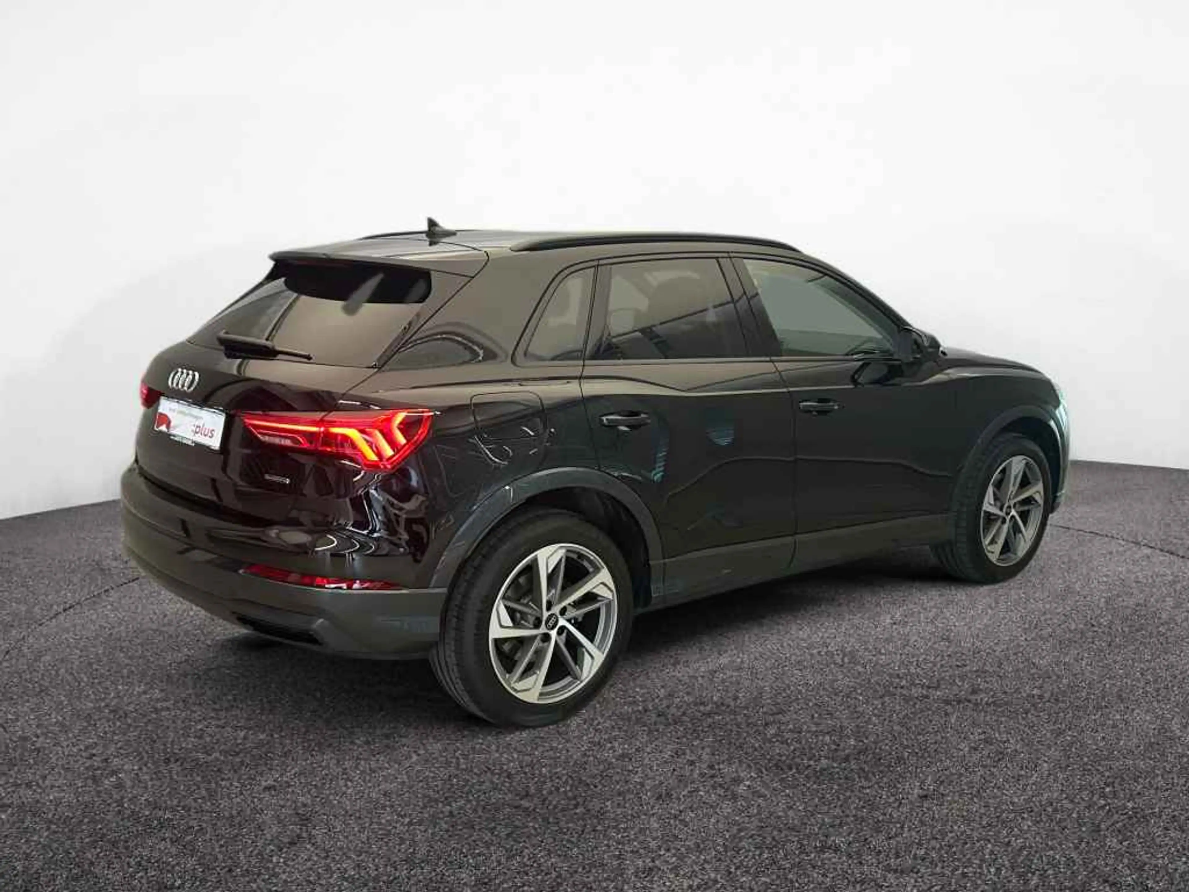 Audi Q3 advanced 40 TFSI qua *AHK*LED*NAVI*19"*ACC* — photo 7
