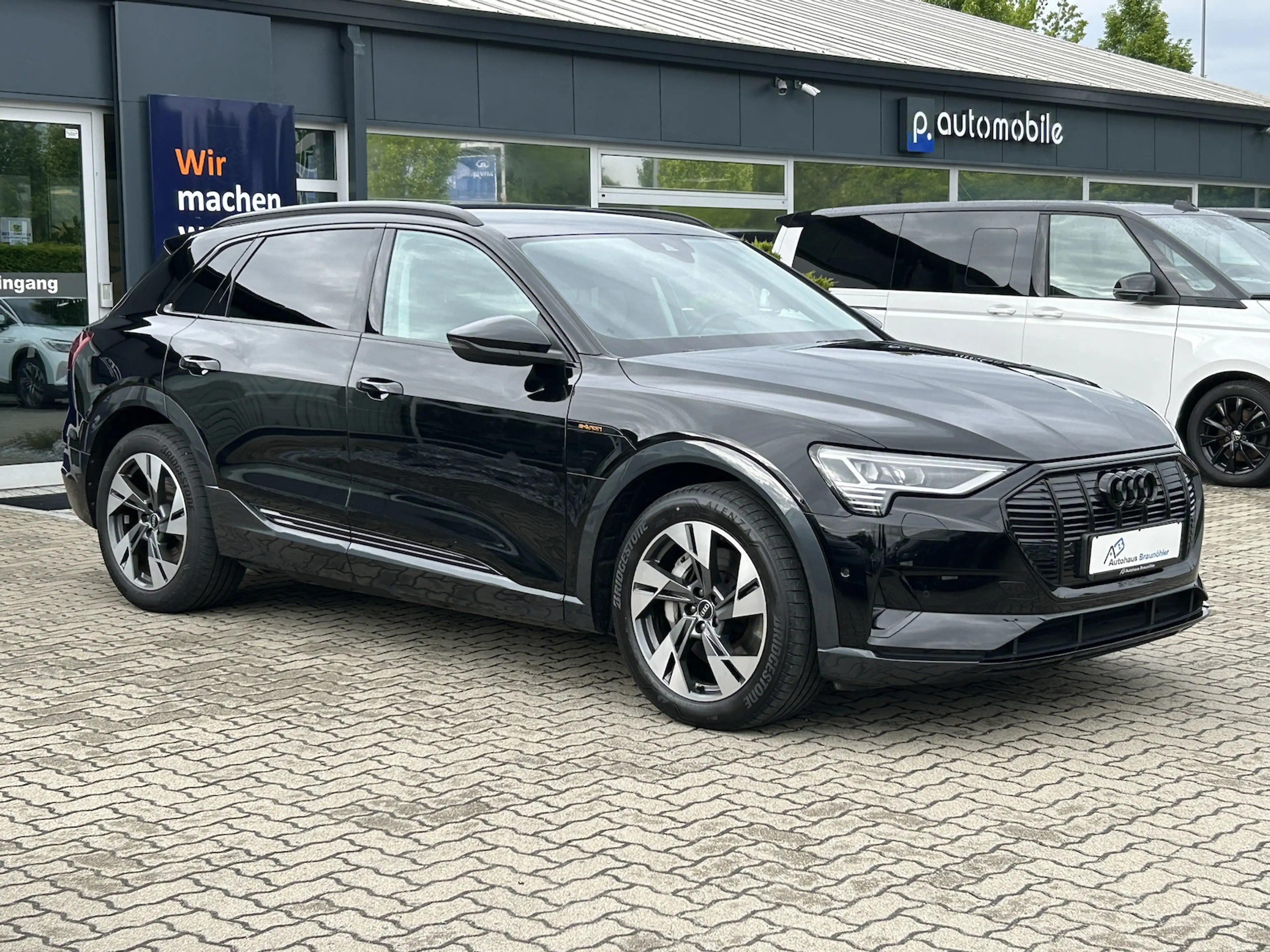 Audi e-tron 55 quattro advanced*Black*AHK*Leder*Kamera* — photo 5
