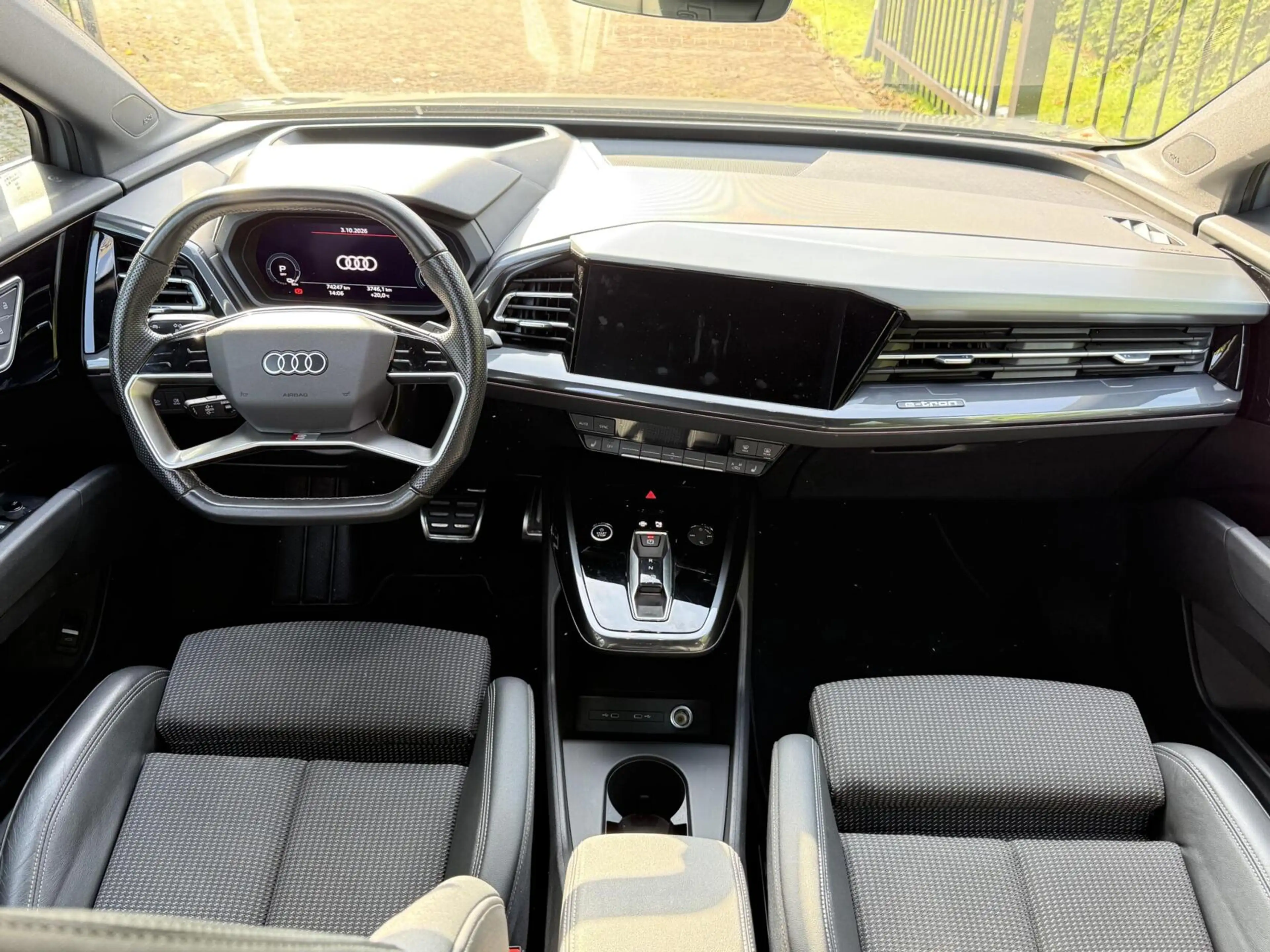 Audi Q4 e-tron |77kWh|3xSLINE|Nardo Grey|Sonos|Modeljaar 2023 — photo 4