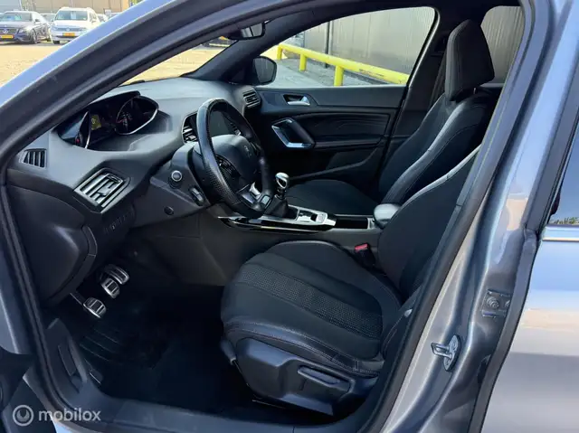 Peugeot 308 view 10