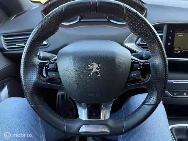 Peugeot 308 view 12