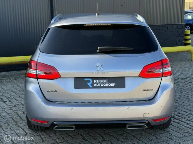 Peugeot 308 view 8