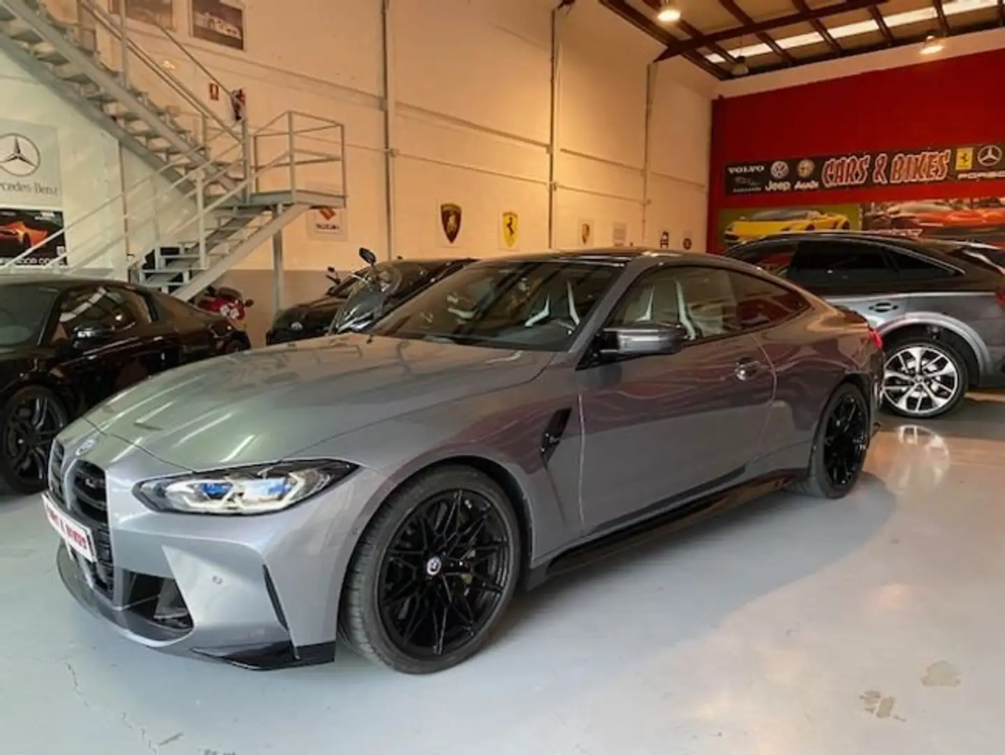BMW M4 Coupé Competition xDrive Gris - 1