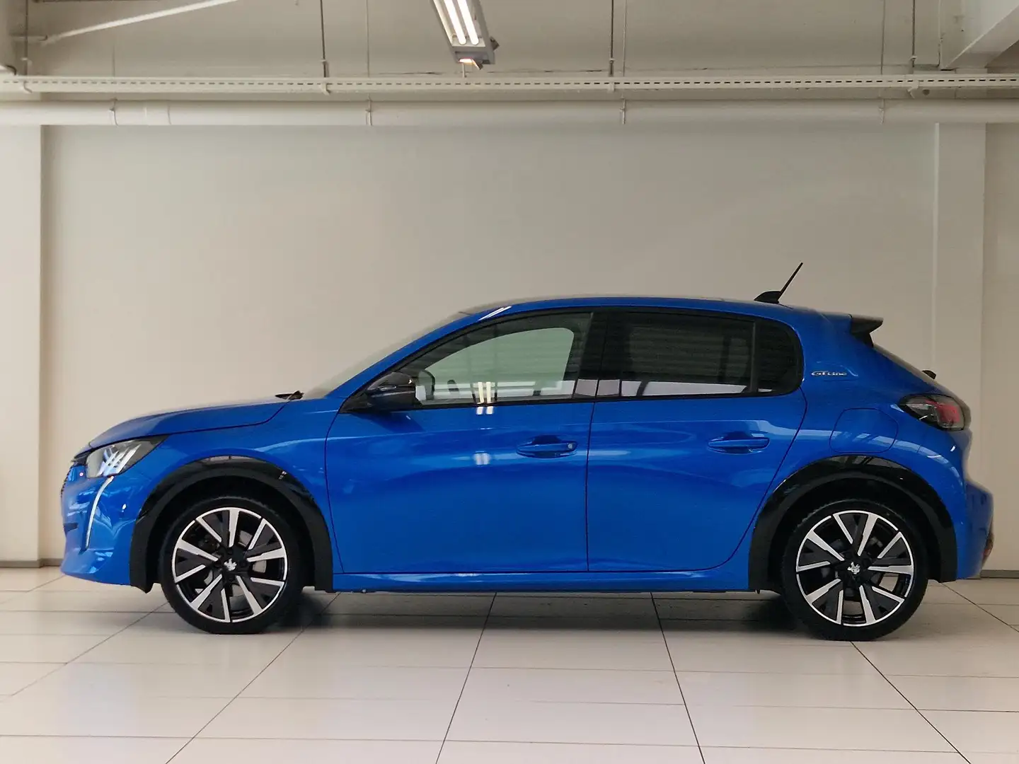 Peugeot 208 1.2 PureTech GT-Line Trekhaak| Panoramadak | Navig Blauw - 2