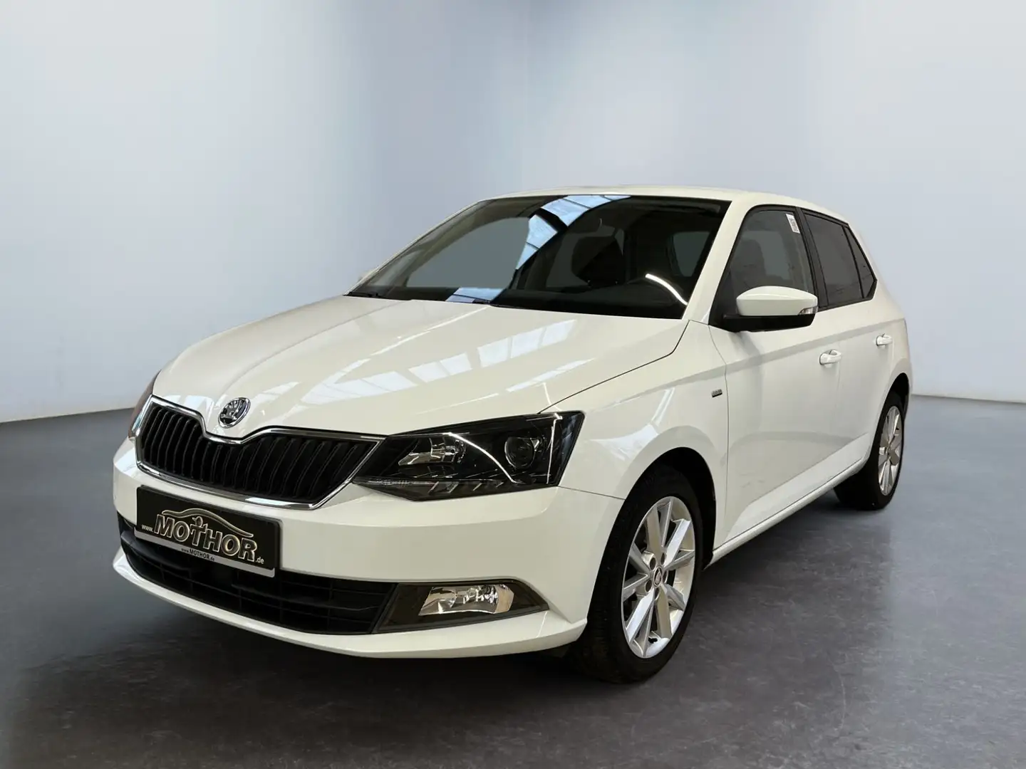 Skoda Fabia Clever 1.0 MPI Bluetooth Tempomat Touchscr. Weiß - 2