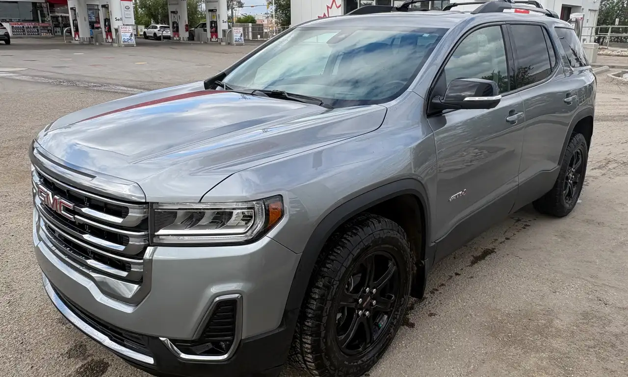 2023 GMC Acadia