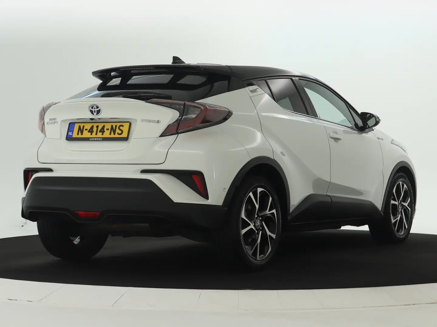 Toyota C-HR 1.8 Hybrid Executive Wit - 2