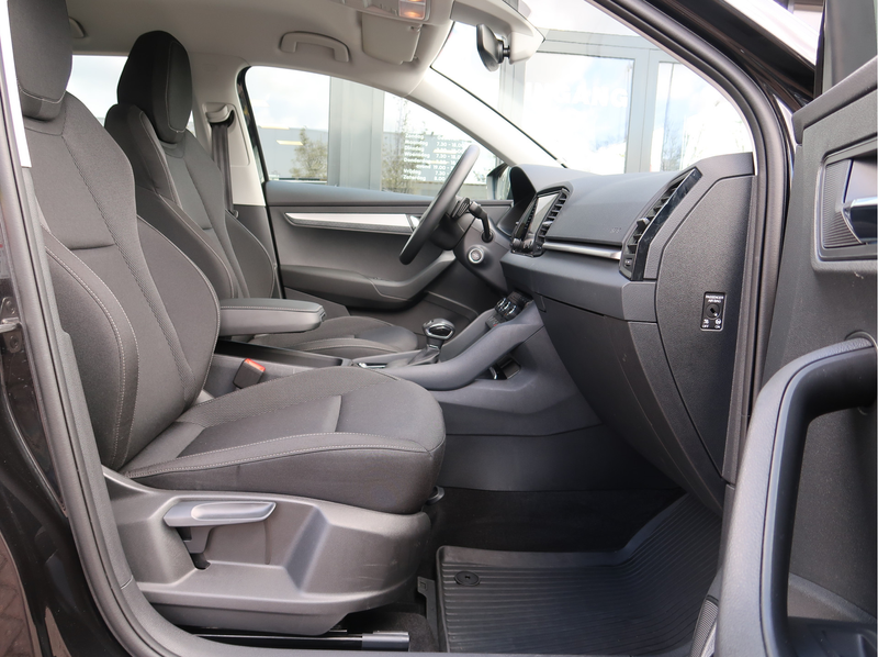Skoda Karoq 1.5 TSI ACT Business Edition | trekhaak | stuur-st — photo 12