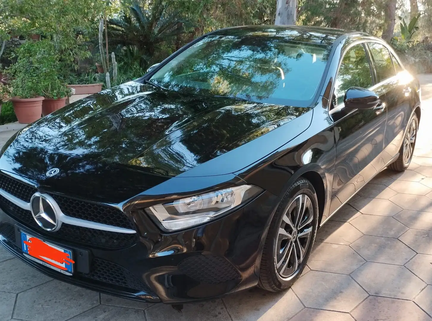 Mercedes-Benz A 180 Classe A SEDAN Vendo per passaggio AUTO AZIENDALE Nero - 2