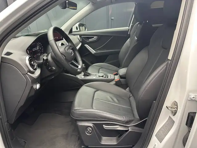 Audi Q2 view 14