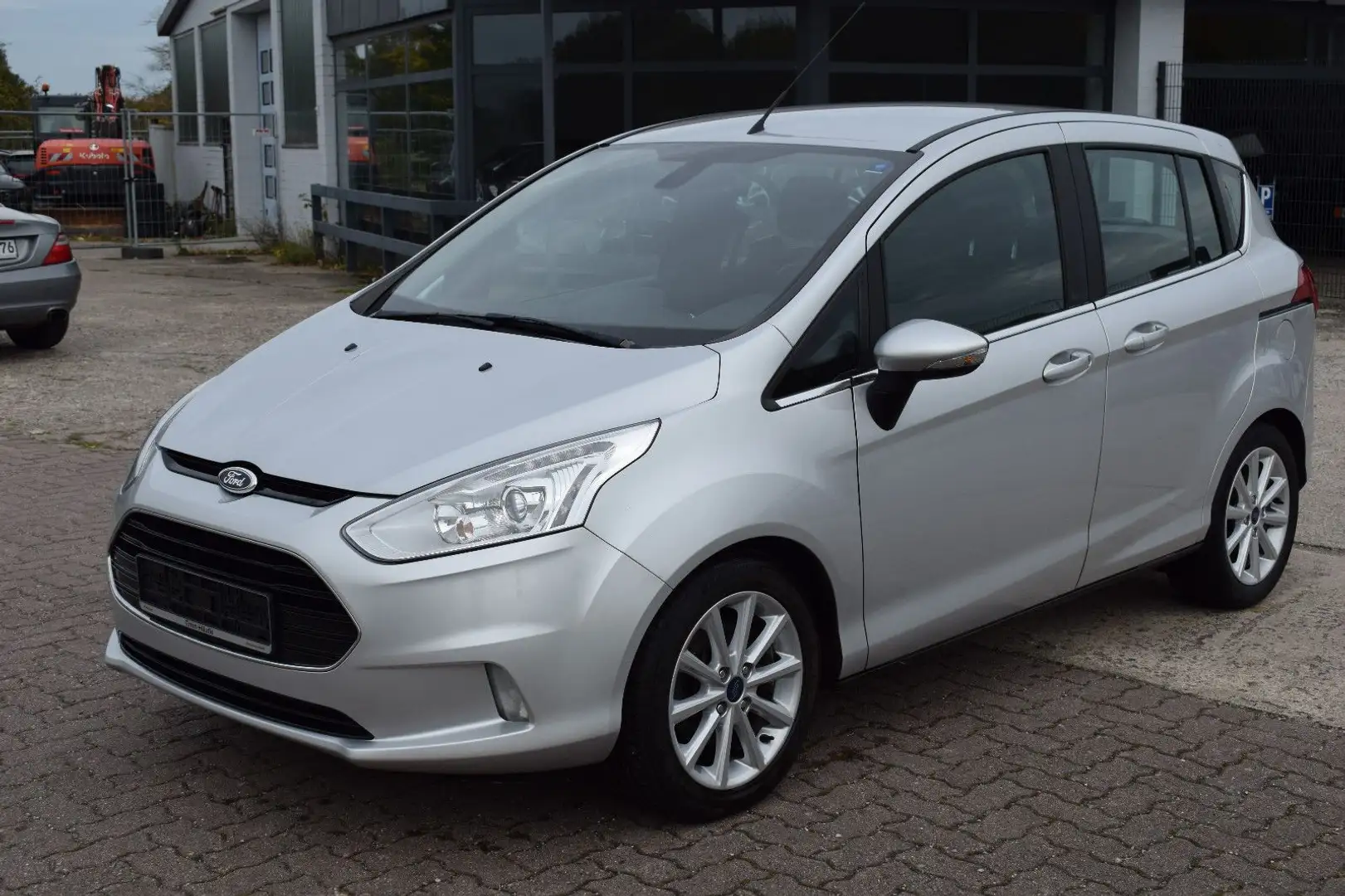 Ford B-Max Titanium 1.Hand*SCHECKHEFT Silber - 1