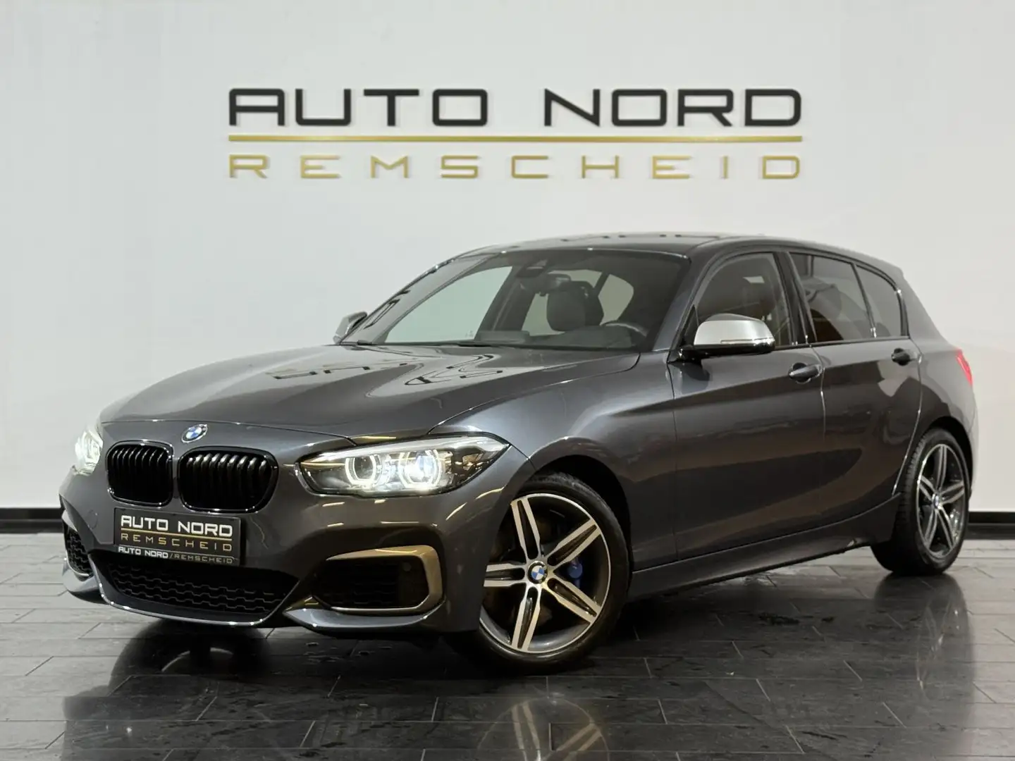 BMW 140 xDrive Special Edition*Kamera*H&K*Leder* Grau - 1