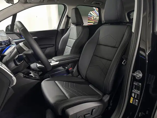 BMW 2 Series view 10
