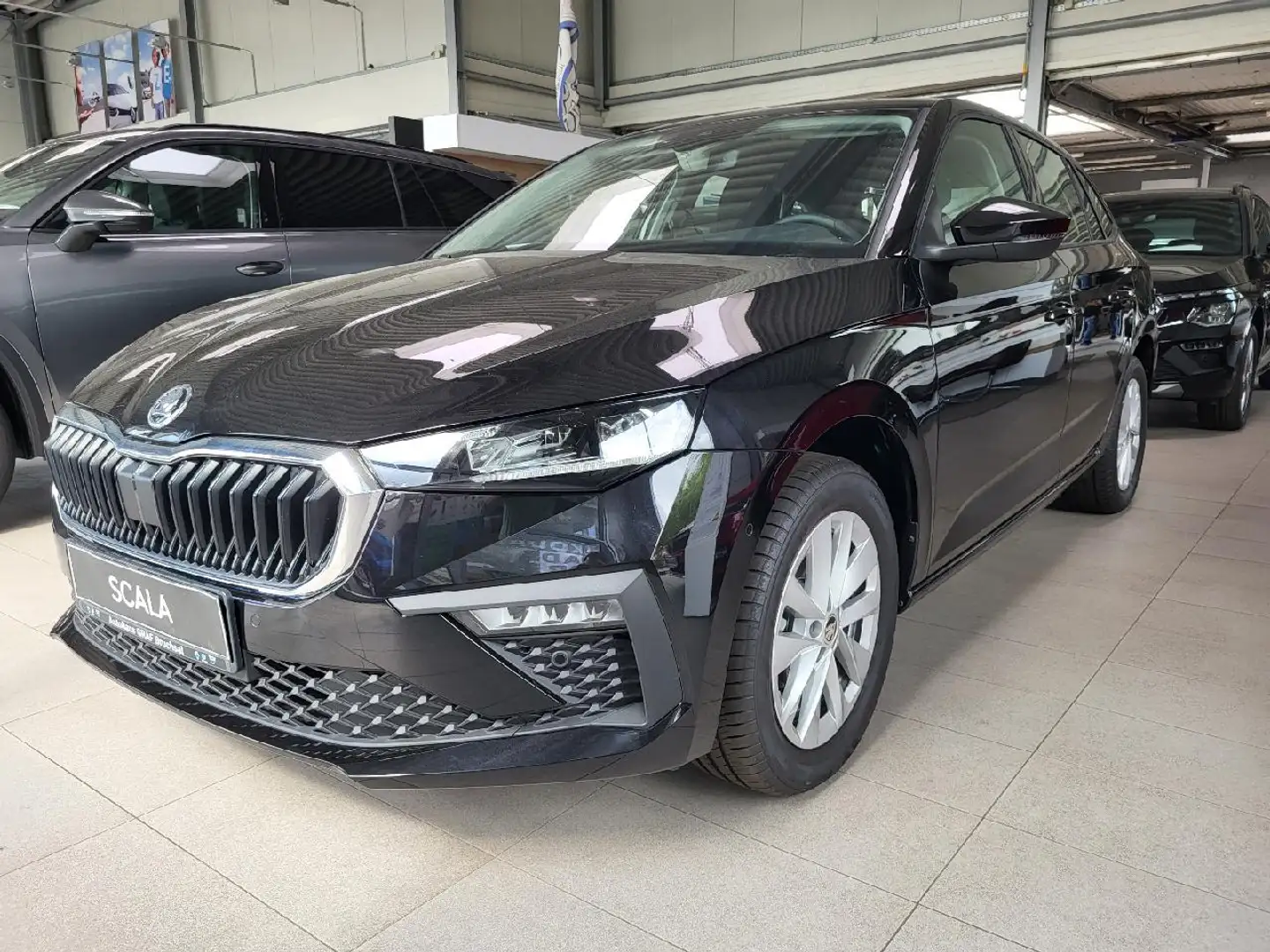 Skoda Scala Scala Selection 85kW TSI DSG *NAVI/Klima/Sitzhei Schwarz - 1