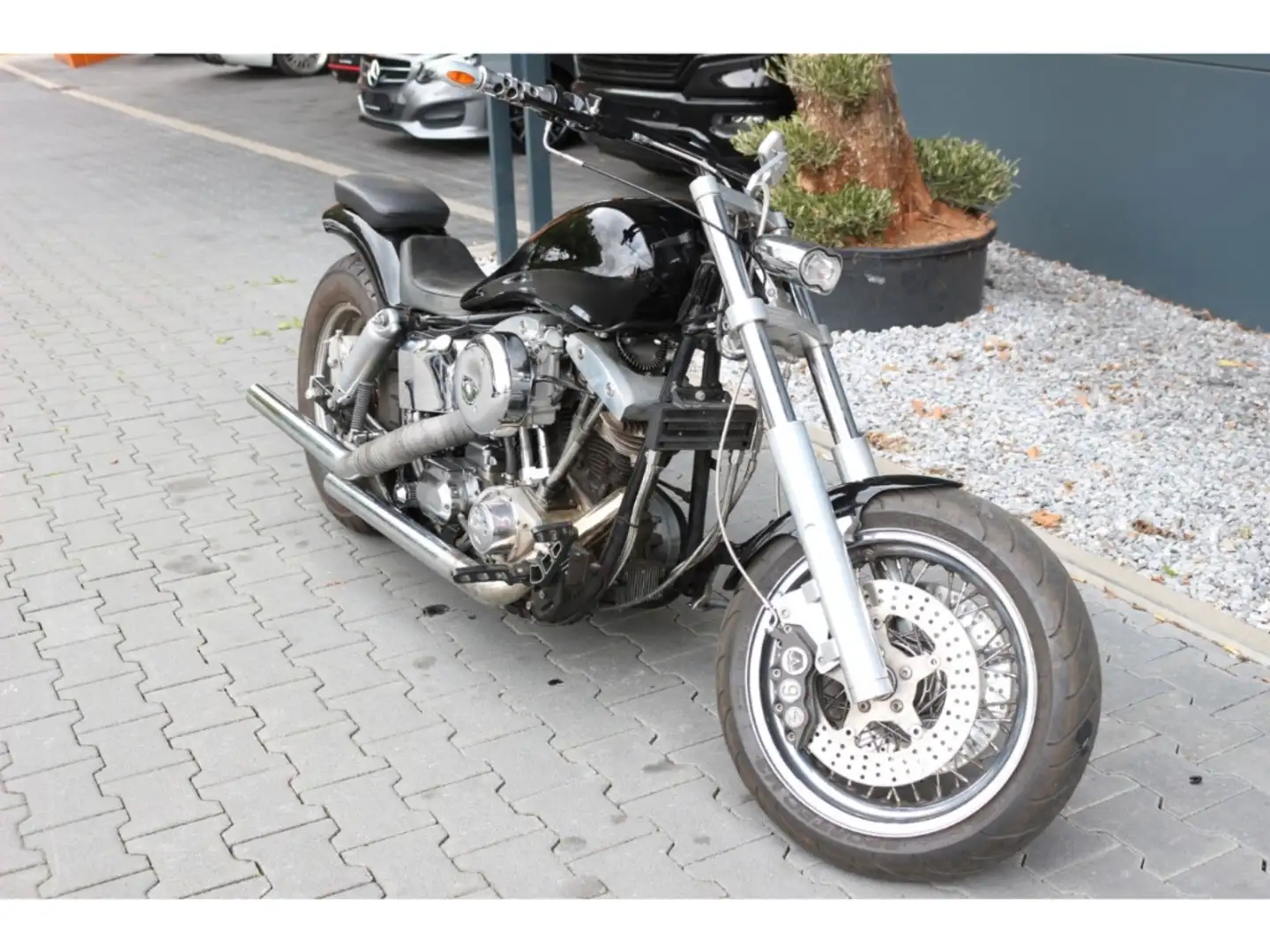 Harley-Davidson Softail FLH Umbau*Finanz.ab 4,49% Black - 1