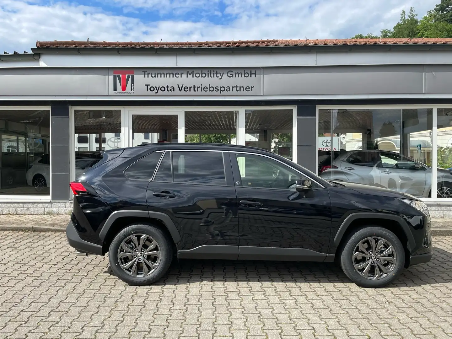 Toyota RAV 4 Hybrid 4x2 Team Deutschland Schwarz - 2