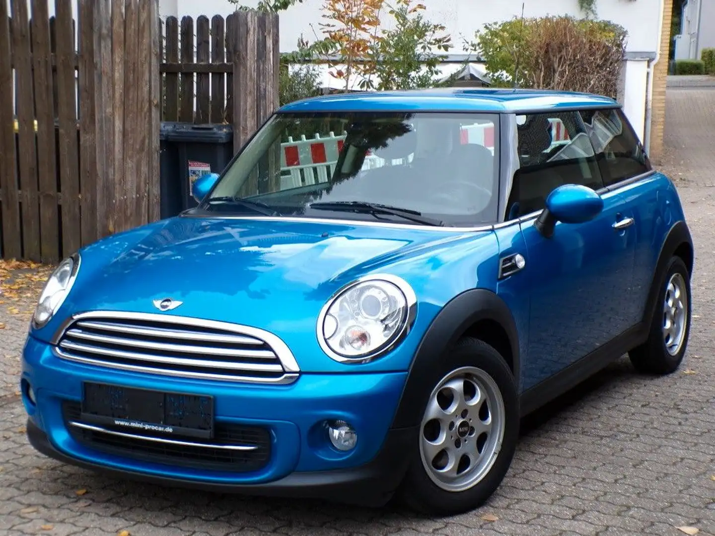 MINI Cooper Aut./Klima/SHZ/Bi-Xenon/LED/Alu Bleu - 1