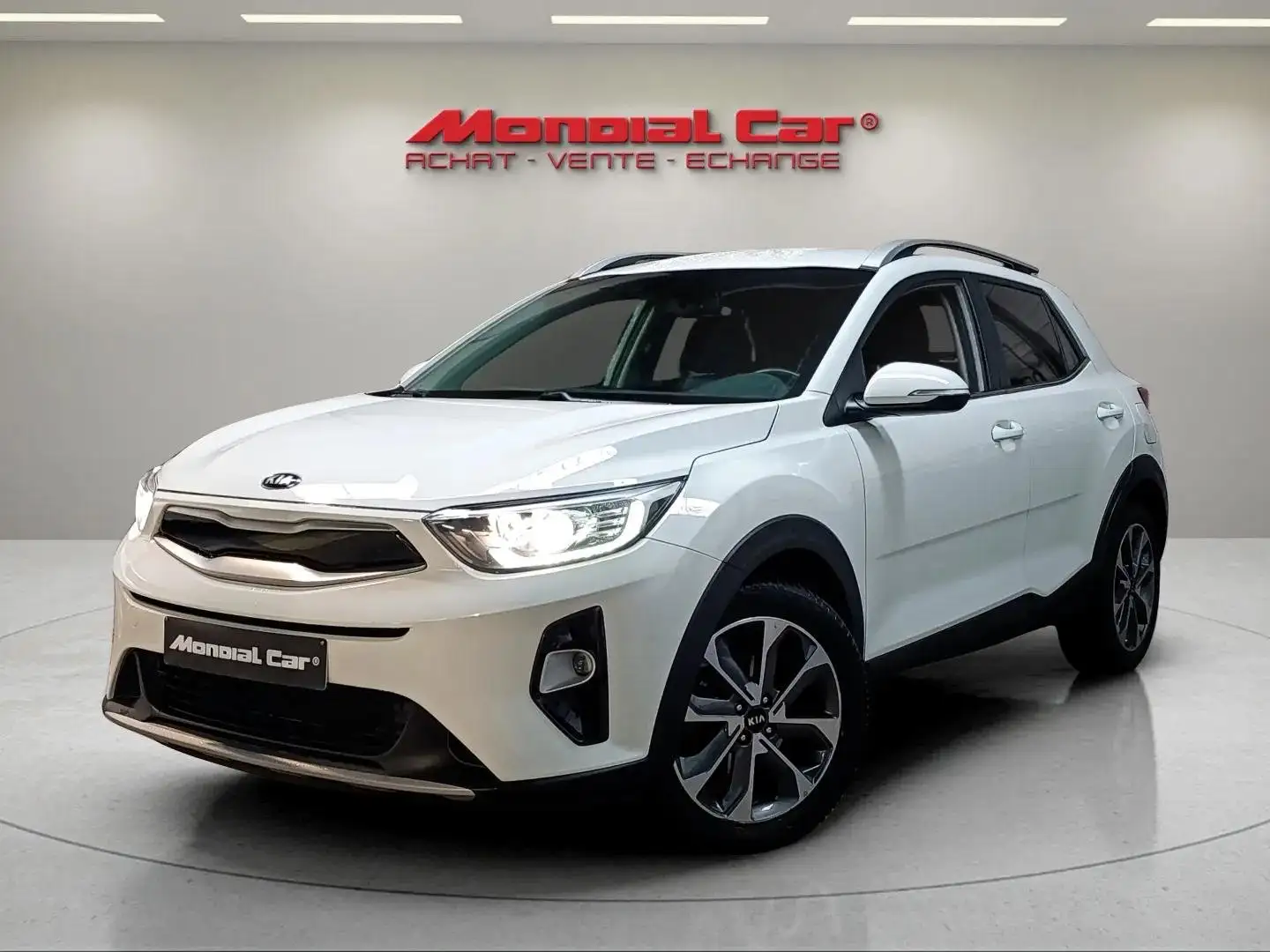 Kia Stonic 1.4i Fusion ISG *Garantie * GPS * Carplay * Clim* Bianco - 1