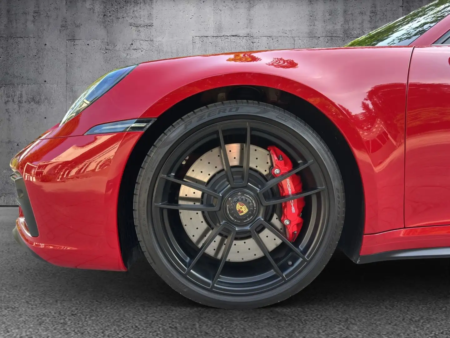 Porsche 992 911Carrera*4GTS* elegant-zeitlos-KARMINROT-voll Rouge - 1