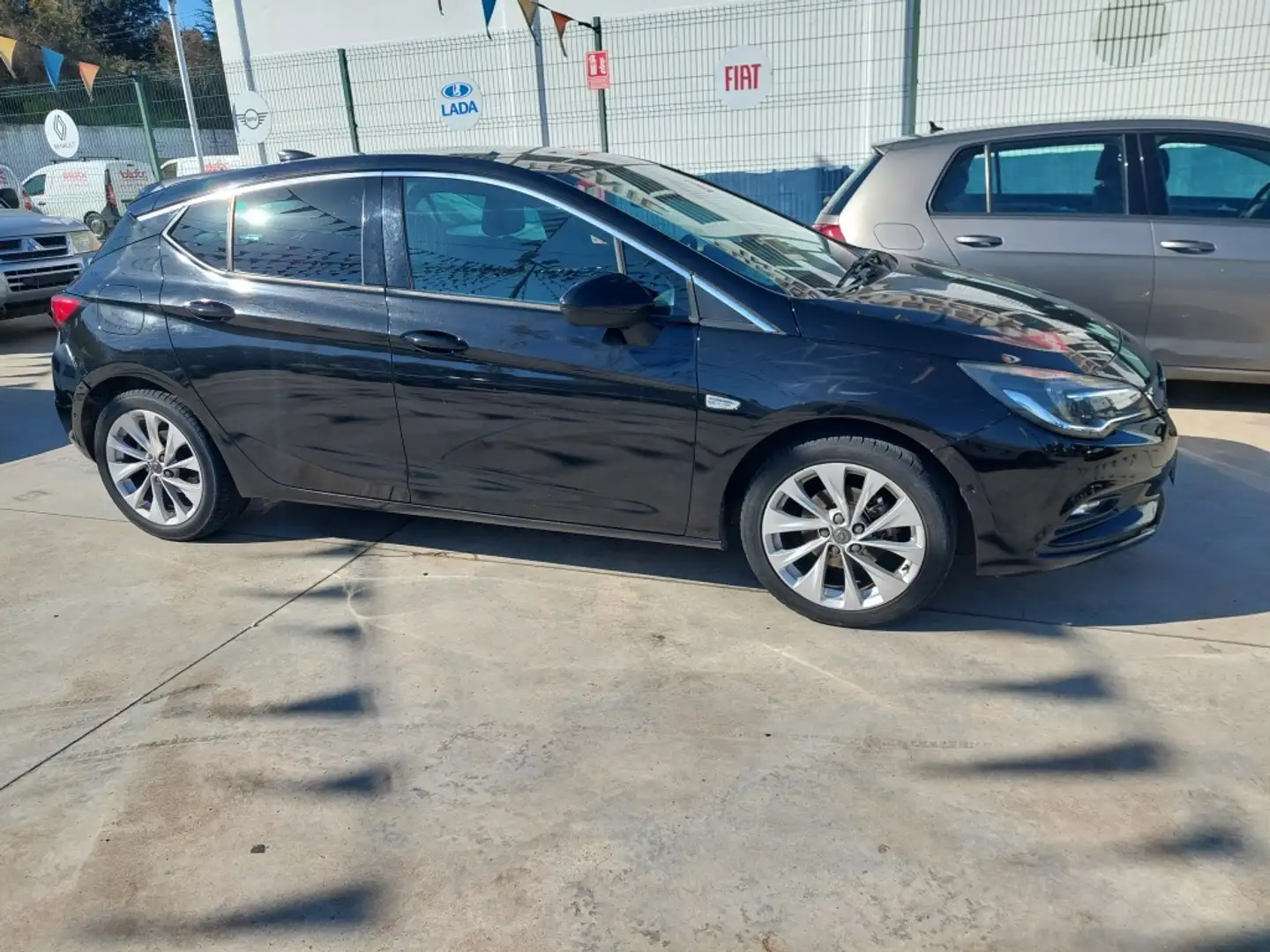 Opel Astra 1.4T S/S Excellence 150 Negro - 2