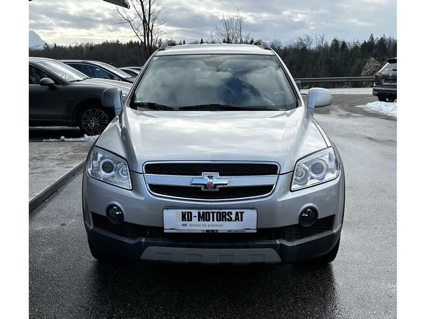 Chevrolet Captiva 2,0 TD 4WD Aut. *Leder*R-Kamera*PDC* Gris - 2