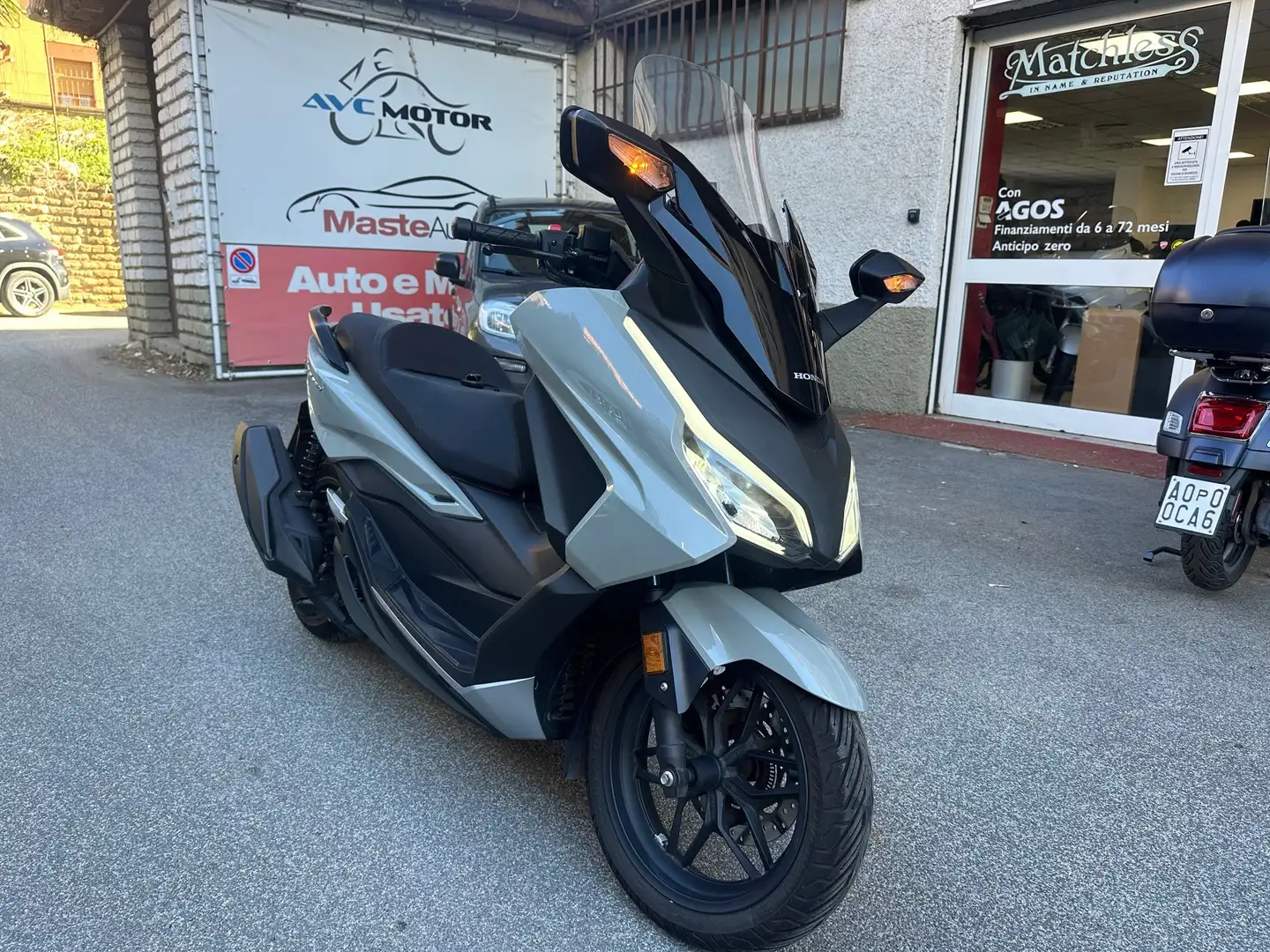 Honda Forza 350 06/2024 KM 5046 UNIPRO. Grigio - 1