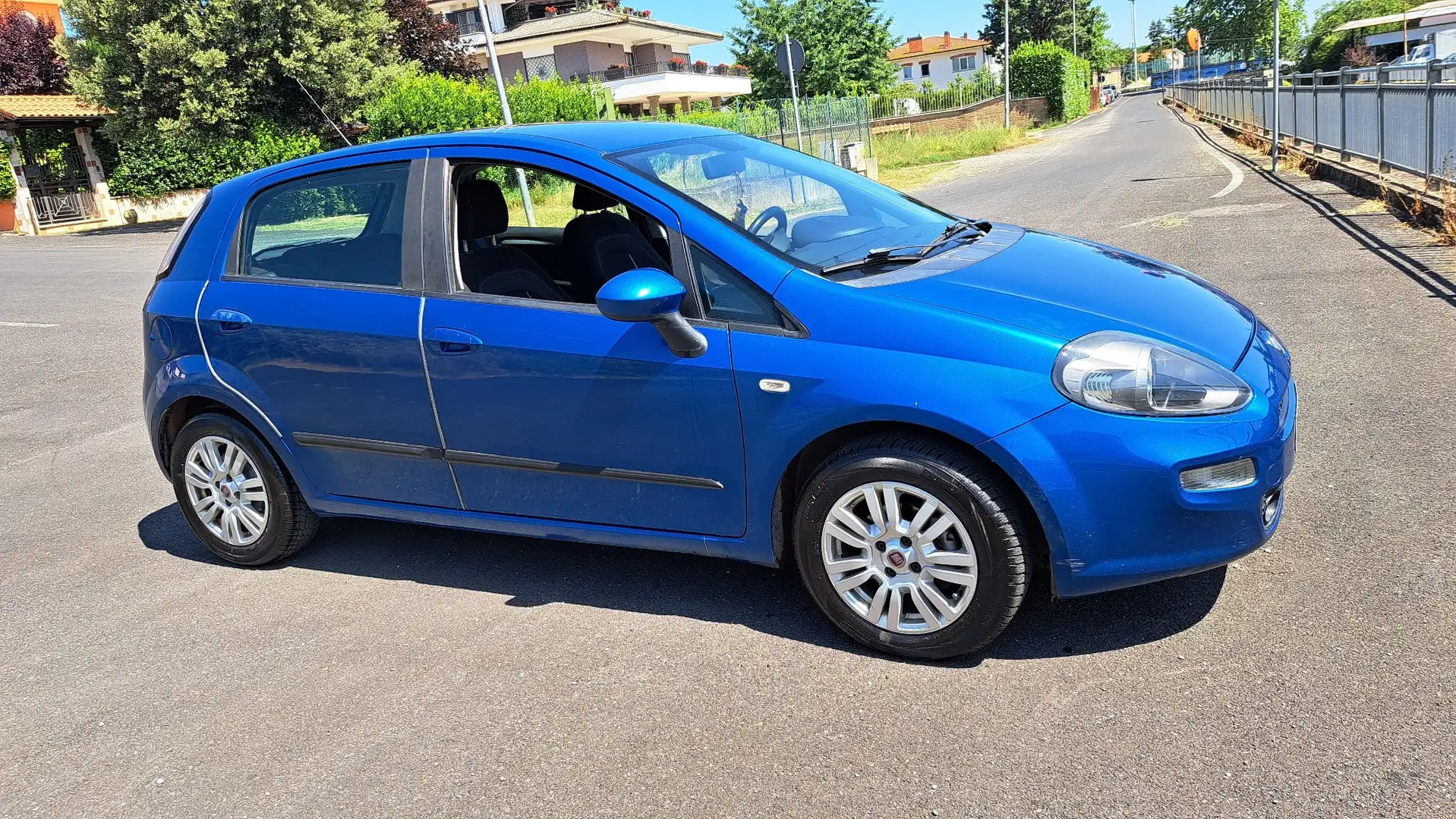 Fiat Punto 5p 1.3 mjt 16v Easy 75cv - 2