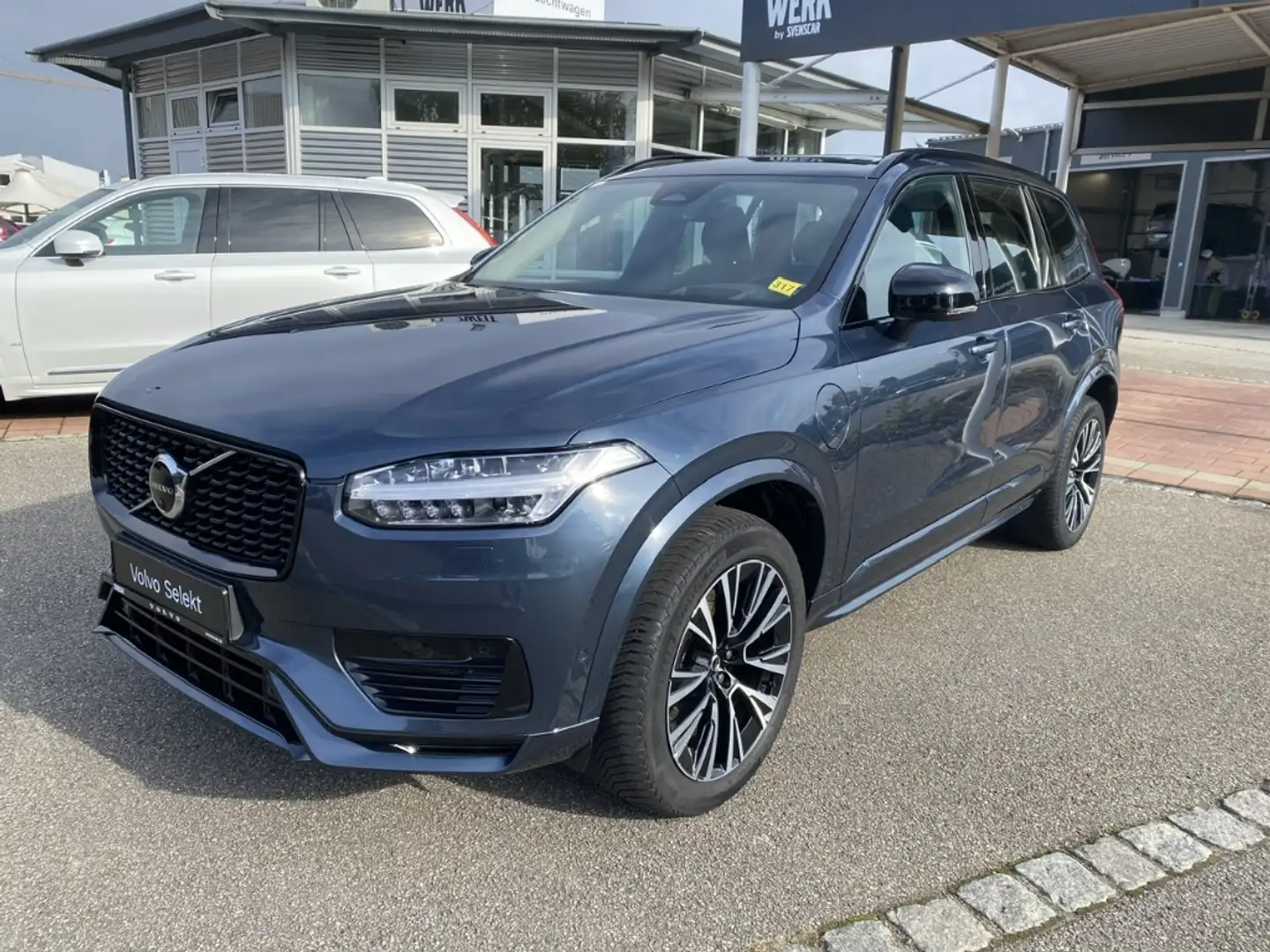 Volvo XC90 Ultimate Dark Recharge Plug-In Hybrid AWD 7-Sitzer Blu/Azzurro - 2