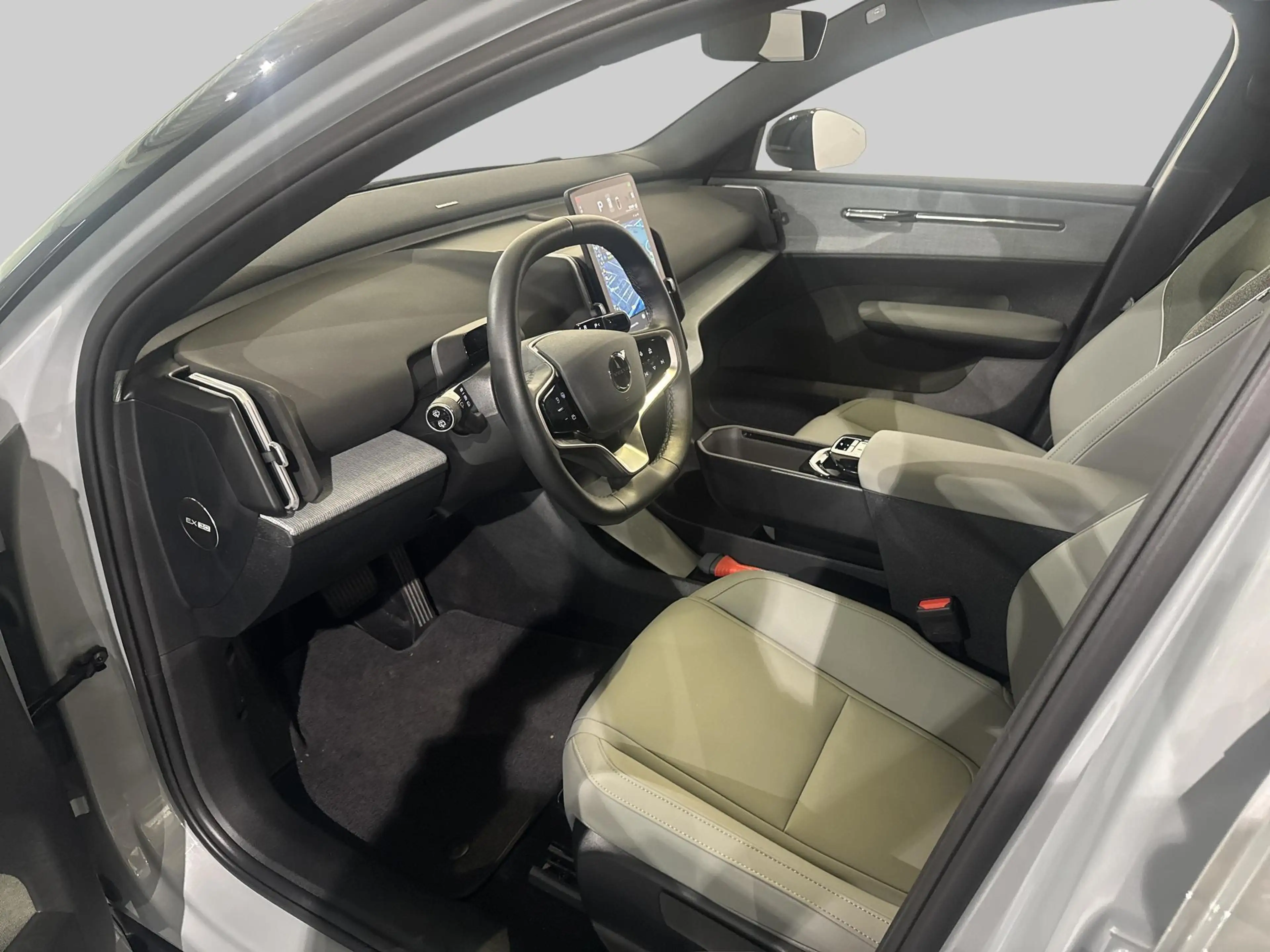 Volvo EX30 Single Motor Extended Range Plus 69 kWh | Achterui — photo 4