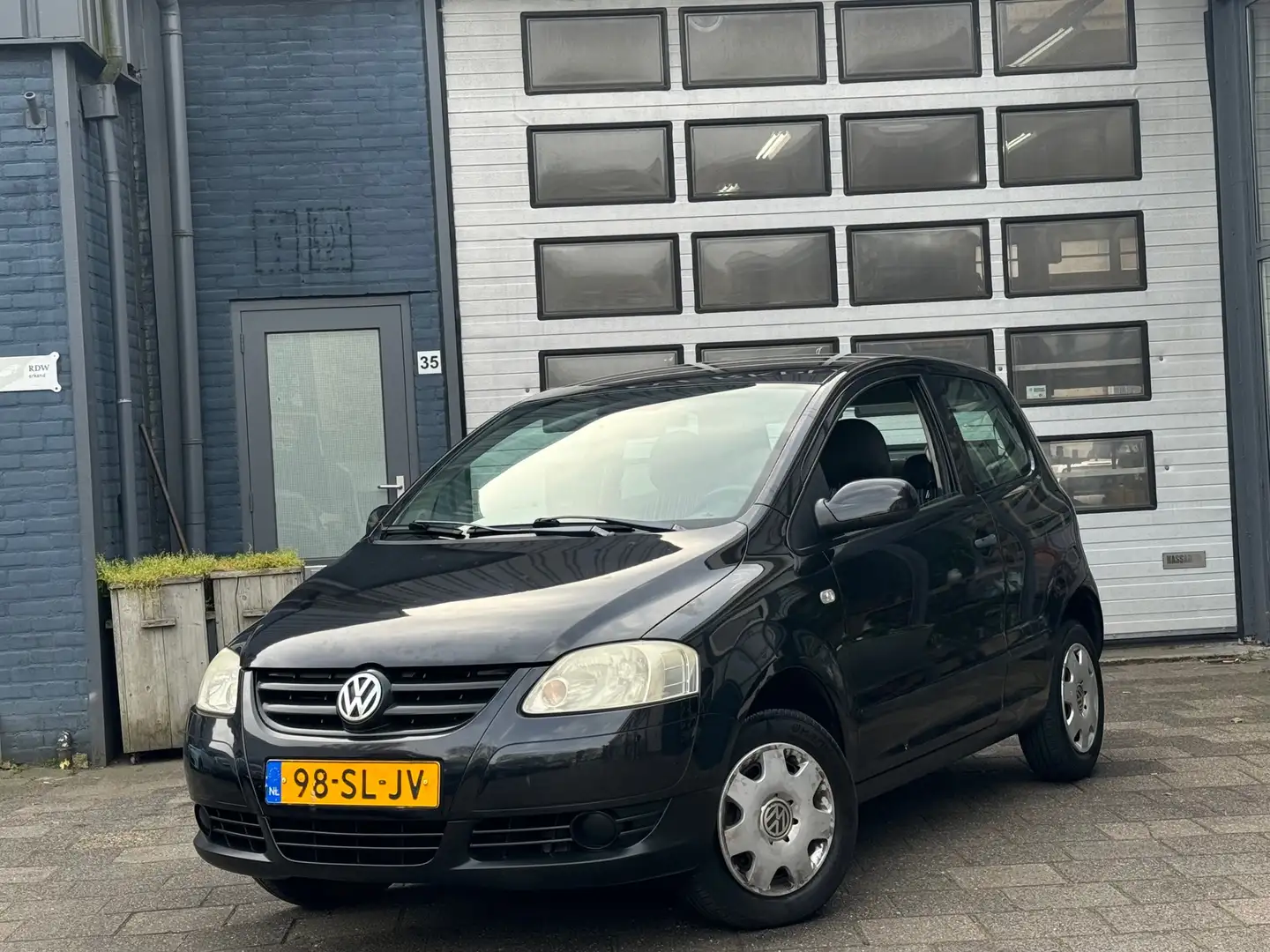 Volkswagen Fox 1.2 Trendline | Stuurbekrachtiging | 107000 KM N.A Negro - 1