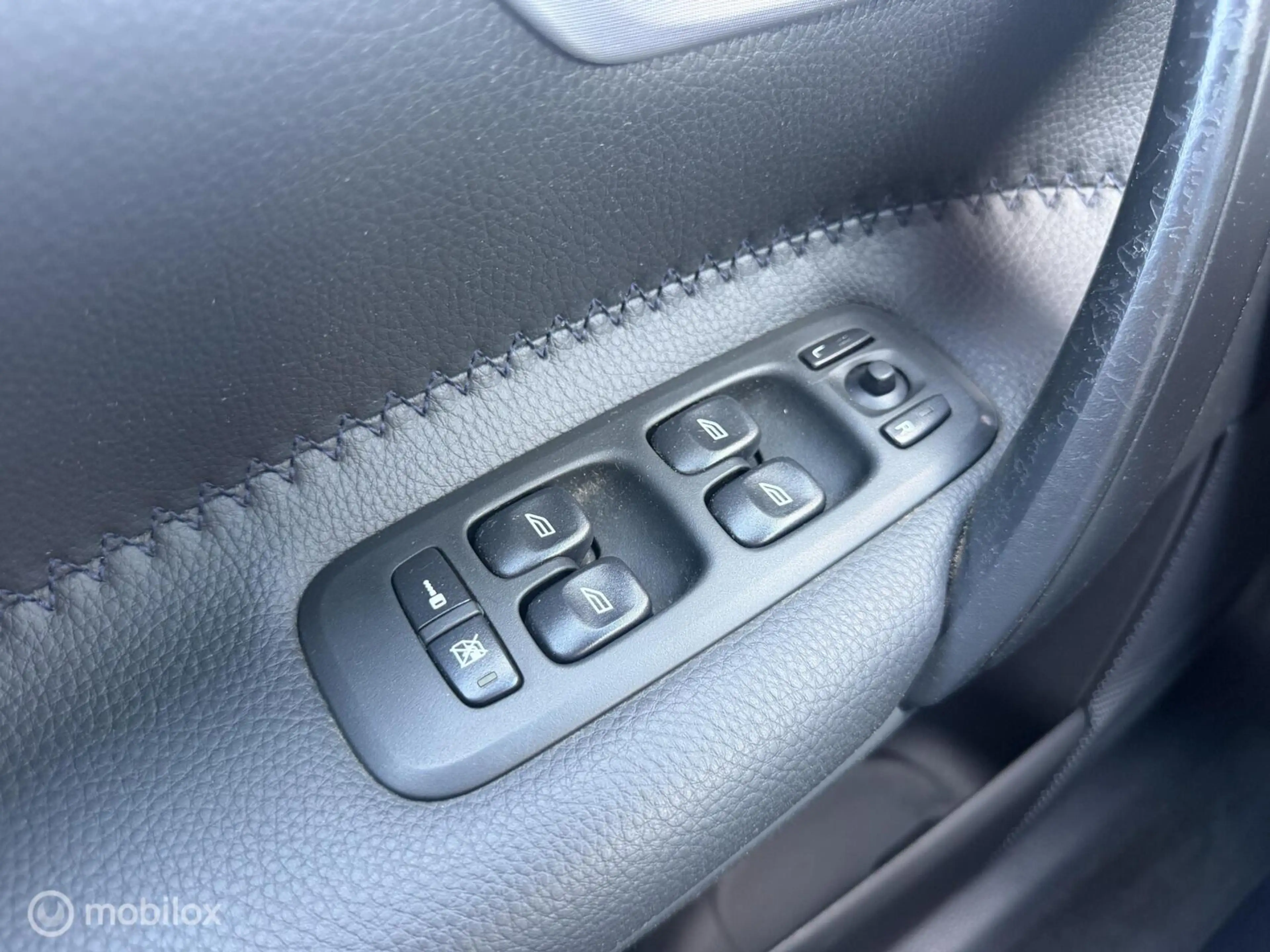 Volvo XC70 2.5 T Summum NL-AUTO / 1E-EIGENAAR / AUTOMAAT — photo 8